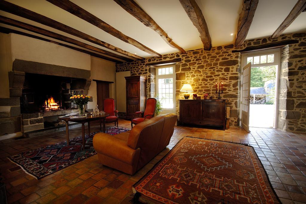 La Grande Sauvagere Bed and Breakfast Saint-Pierre-de-Plesguen Exterior foto